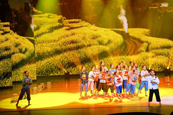 牛领策略 一群乡村孩子的“高光时刻”